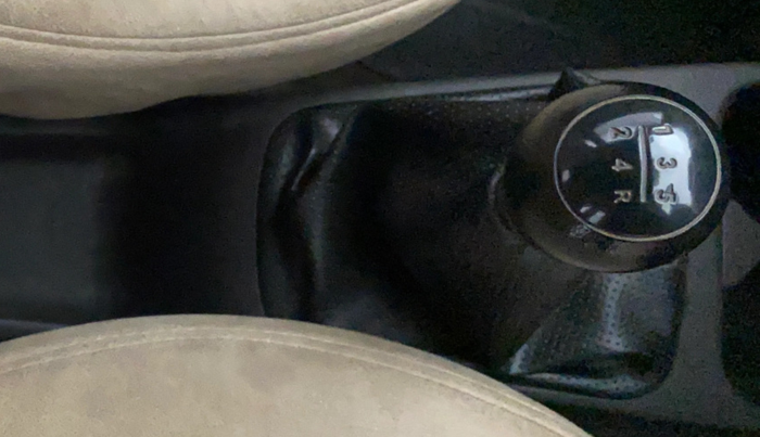 2016 Hyundai Eon D-LITE+, Petrol, Manual, 46,159 km, Gear Lever