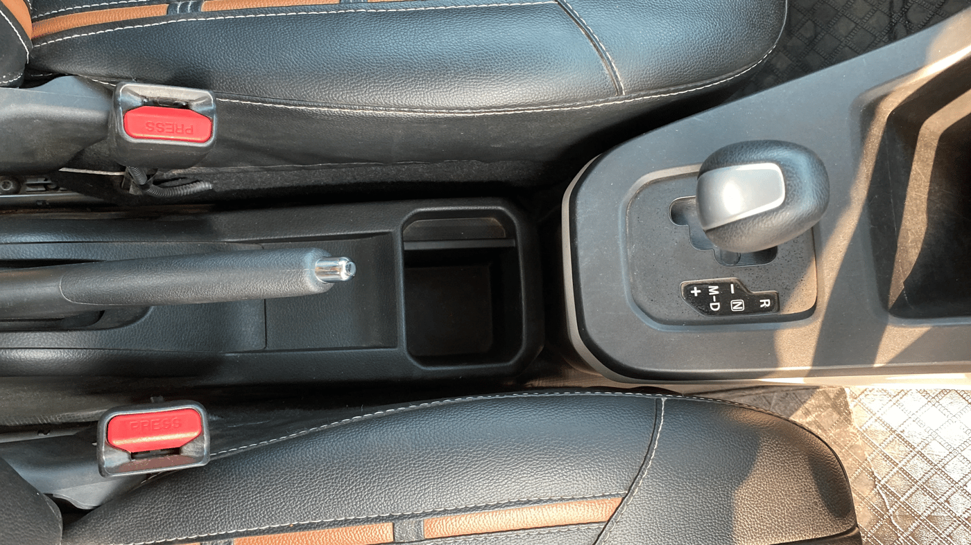 2019 Maruti New Wagon-R ZXI 1.2 AMT, Petrol, Automatic, 41,688 km, Gear Lever