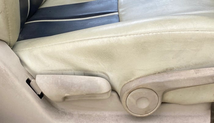 2016 Maruti Ciaz ZXI, Petrol, Manual, 50,963 km, Driver Side Adjustment Panel