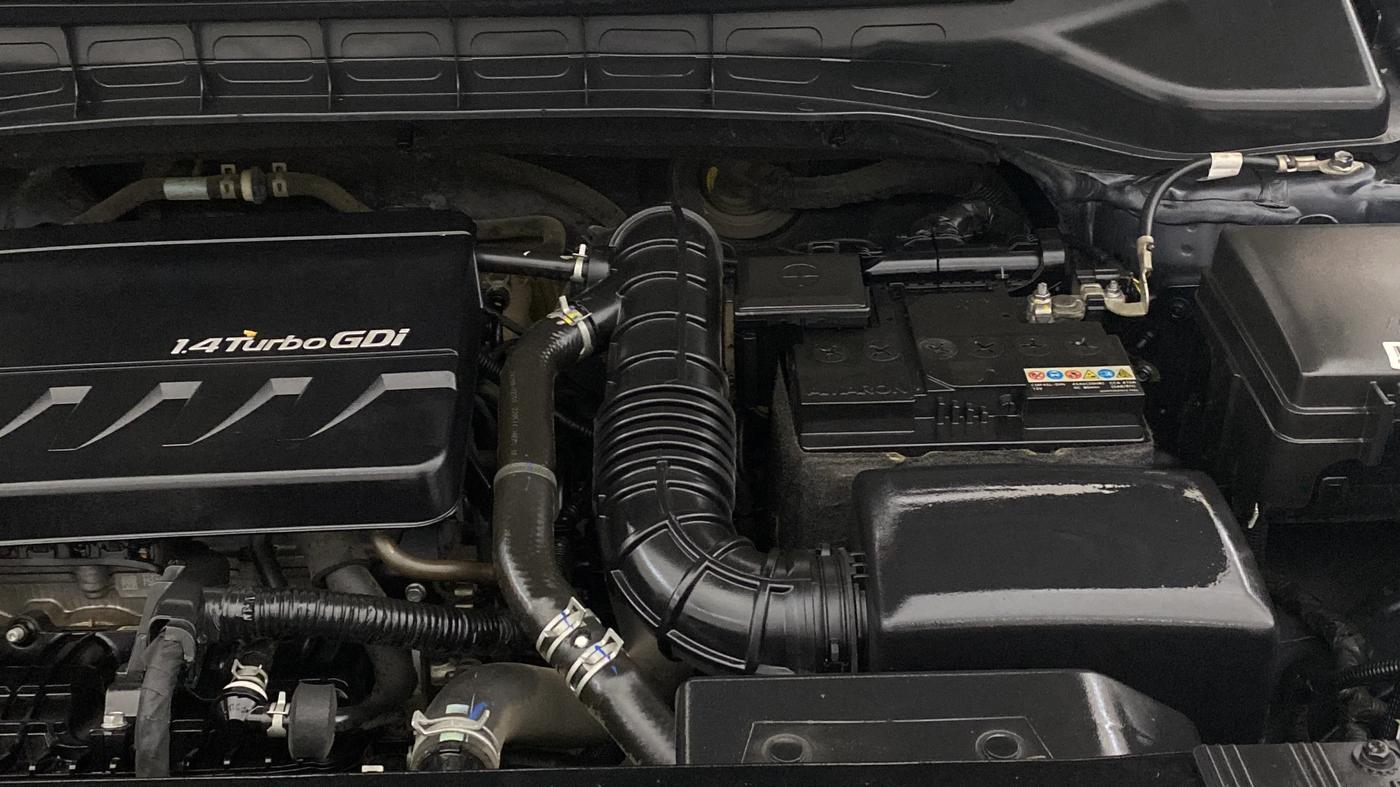 2022 KIA CARENS LUXURY PLUS 1.4 PETROL 7 STR, Petrol, Manual, 44,222 km, Engine View - Left