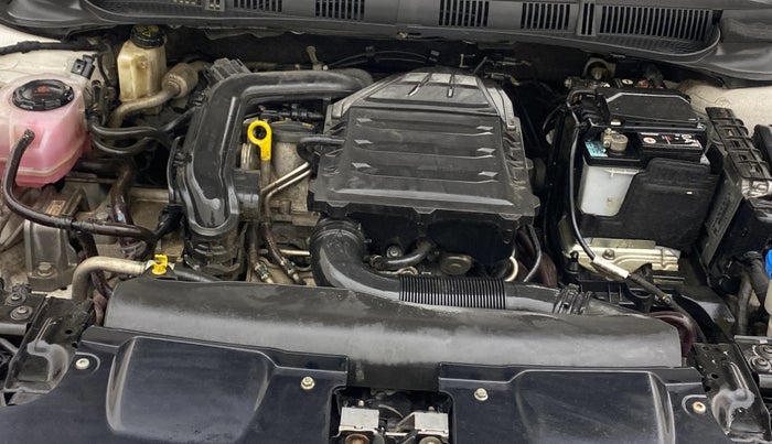 2022 Volkswagen VIRTUS HIGHLINE TSI 1.0 AT, Petrol, Automatic, 28,552 km, Engine View