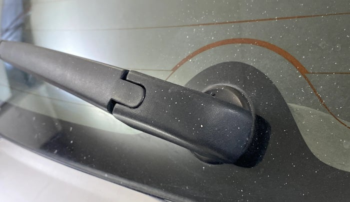 2017 Maruti Baleno ZETA PETROL 1.2, CNG, Manual, 90,714 km, Rear Wiper