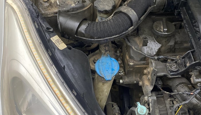 2015 Hyundai Xcent SX AT 1.2 (O), Petrol, Automatic, 1,37,994 km, Engine View - Right