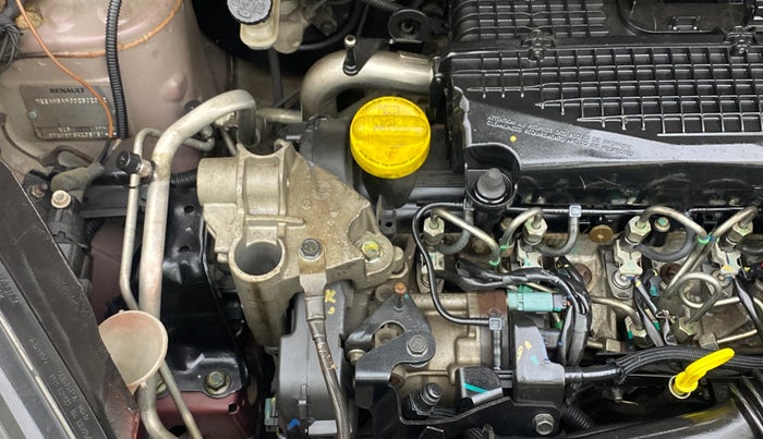 2013 Renault Pulse RXZ DIESEL, Diesel, Manual, 85,458 km, Engine View - Right