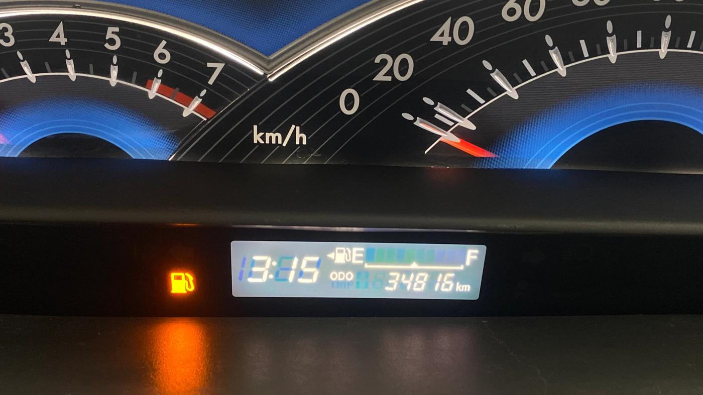 2015 Toyota Etios Liva G, Petrol, Manual, 34,776 km, Odometer Image