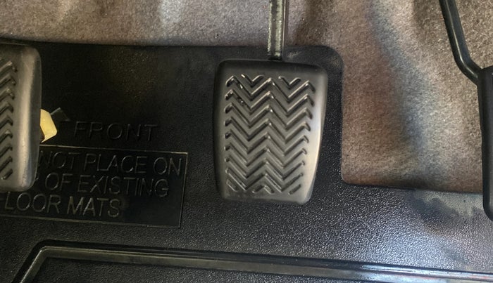 2015 Toyota Etios Liva G, Petrol, Manual, 34,776 km, Pedals