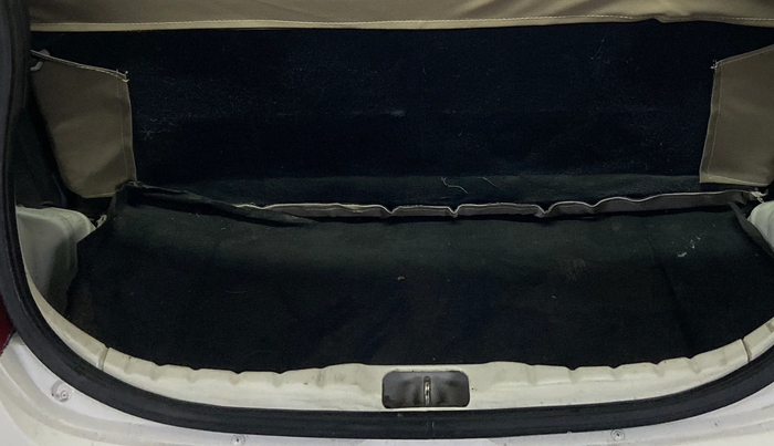 2013 Hyundai Eon ERA +, Petrol, Manual, 59,964 km, Boot Inside