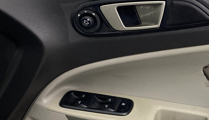 2017 Ford Ecosport TITANIUM 1.5L PETROL AT, Petrol, Automatic, 39,556 km, Driver Side Door Panels Control