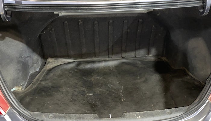 2017 Hyundai Verna 1.6 CRDI SX, Diesel, Manual, 91,585 km, Boot Inside