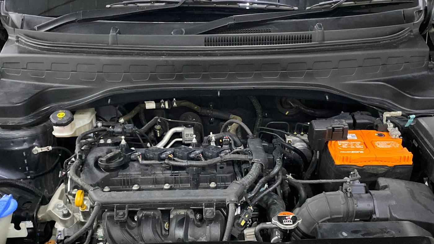 2021 KIA SONET HTK 1.2, Petrol, Manual, 17,176 km, Engine View