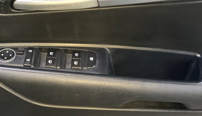 2021 KIA SONET HTK 1.2, Petrol, Manual, 17,470 km, Driver Side Door Panels Control