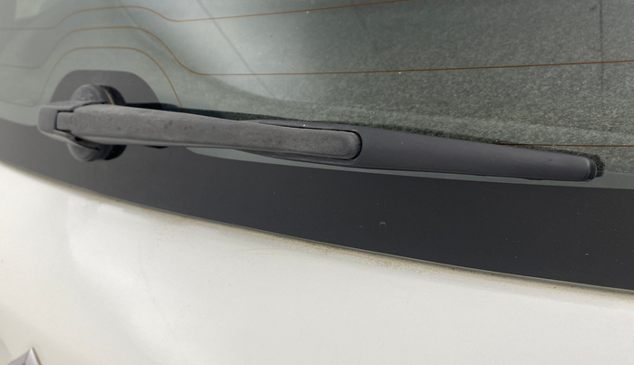 2016 Maruti Swift ZXI, Petrol, Manual, 99,786 km, Rear Wiper