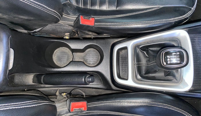 2019 Hyundai VENUE S 1.0 TURBO MT, Petrol, Manual, 90,419 km, Gear Lever