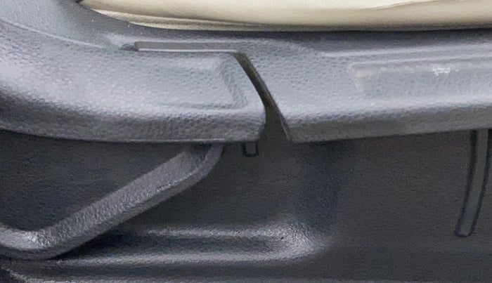 2019 KIA SELTOS HTX 1.5 PETROL, Petrol, Manual, 97,587 km, Driver Side Adjustment Panel