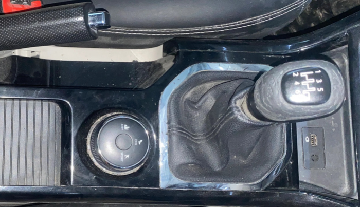 2022 Tata NEXON XZ PLUS PETROL, Petrol, Manual, 45,586 km, Gear Lever