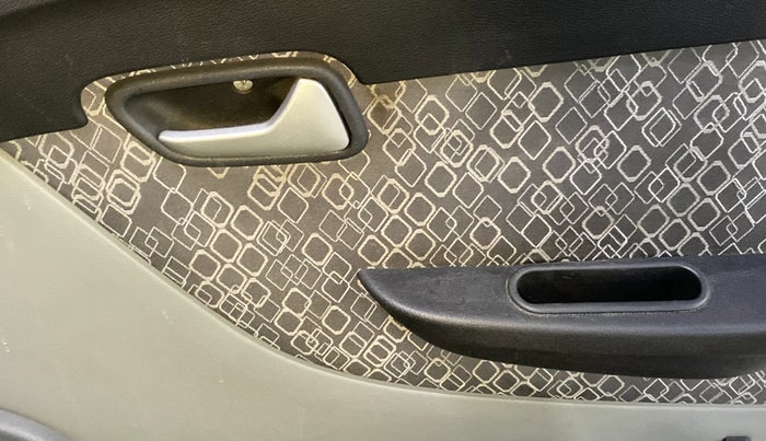 2017 Maruti Alto 800 LXI, Petrol, Manual, 37,368 km, Driver Side Door Panels Control