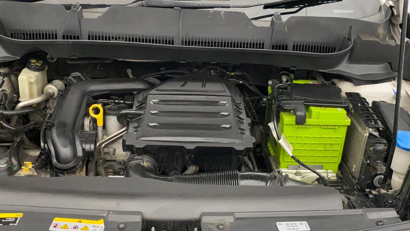 2022 Skoda KUSHAQ AMBITION 1.0L TSI MT, Petrol, Manual, 60,419 km, Engine View - Left