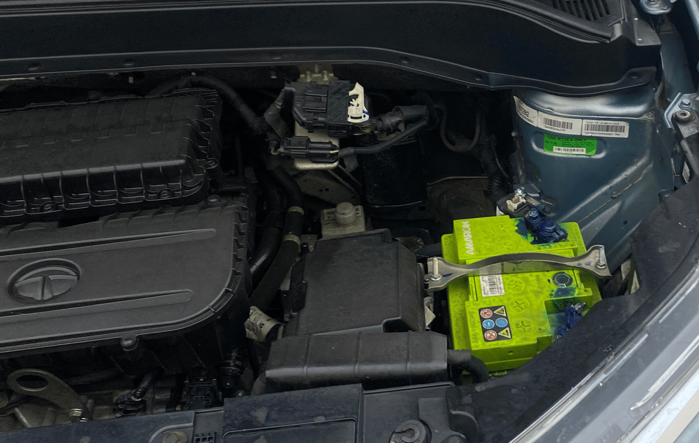 2022 Tata PUNCH CREATIVE  AMT, Petrol, Automatic, 42,648 km, Engine View - Left