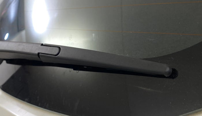 2020 Nissan Kicks XV 1.5, Petrol, Manual, 35,522 km, Rear Wiper