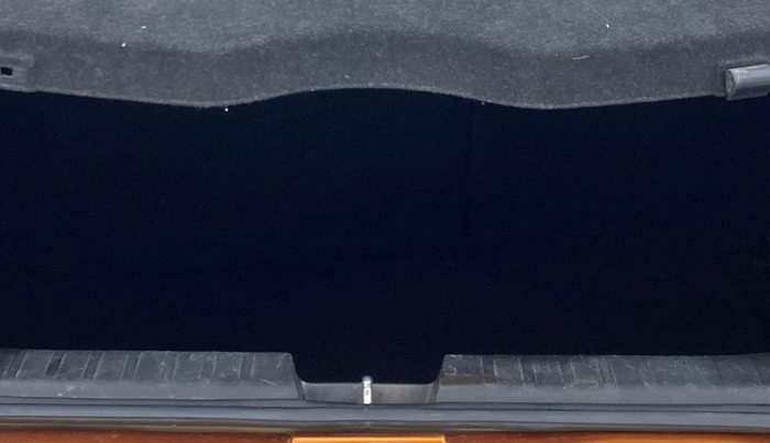 2015 Maruti Baleno DELTA PETROL 1.2, Petrol, Manual, 68,485 km, Boot Inside