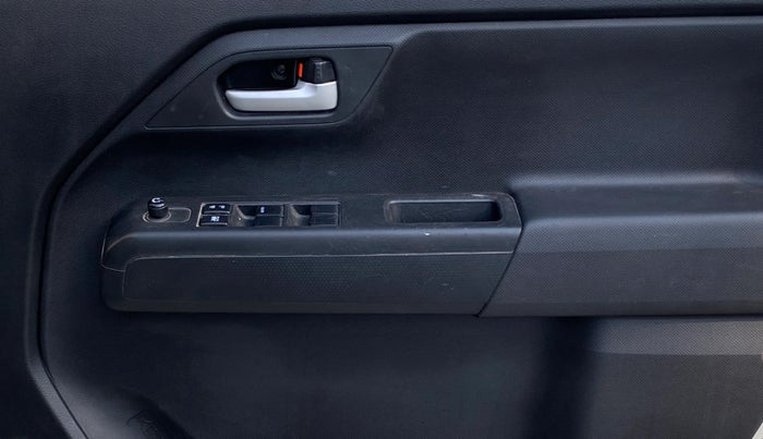 2021 Maruti New Wagon-R VXI 1.0, Petrol, Manual, 56,866 km, Driver Side Door Panels Control
