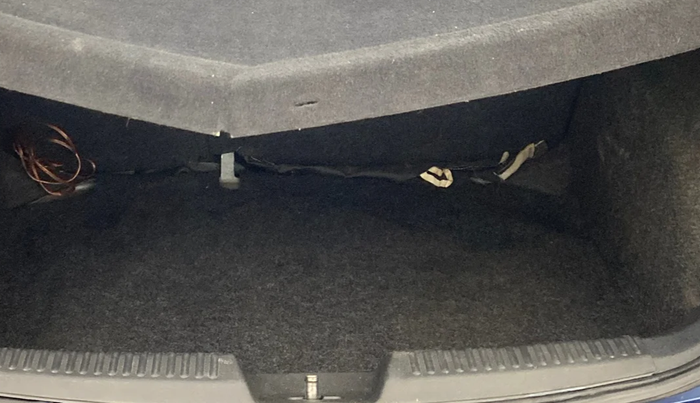 2017 Volkswagen Polo COMFORTLINE 1.5L, Diesel, Manual, 87,192 km, Boot Inside