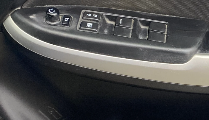 2017 Maruti Baleno ZETA PETROL 1.2, Petrol, Manual, 56,650 km, Driver Side Door Panels Control