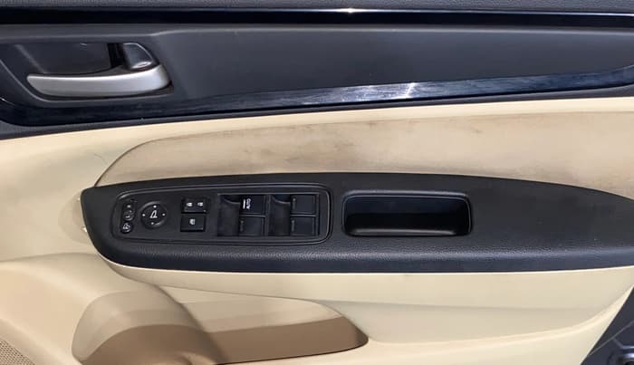 2018 Honda Amaze 1.2L I-VTEC S CVT, Petrol, Automatic, 43,189 km, Driver Side Door Panels Control