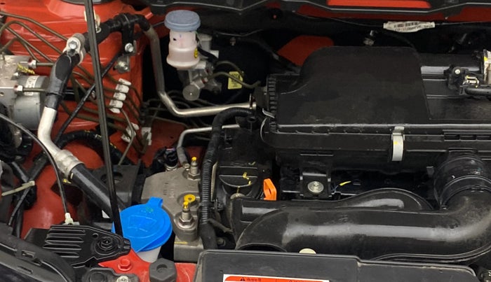 2023 Maruti BREZZA VXI AT SMART HYBRID, Petrol, Automatic, 5,425 km, Engine View - Right