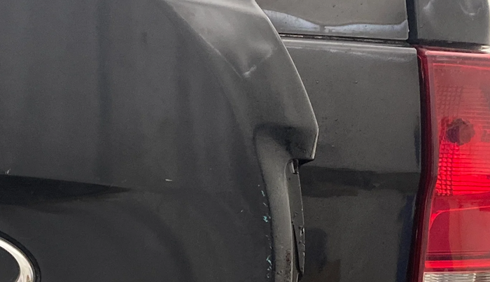 2017 Mahindra TUV300 T8, Diesel, Manual, 1,13,073 km, Spare Tyre