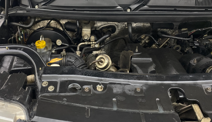 2017 Mahindra TUV300 T8, Diesel, Manual, 1,13,073 km, Engine View - Right