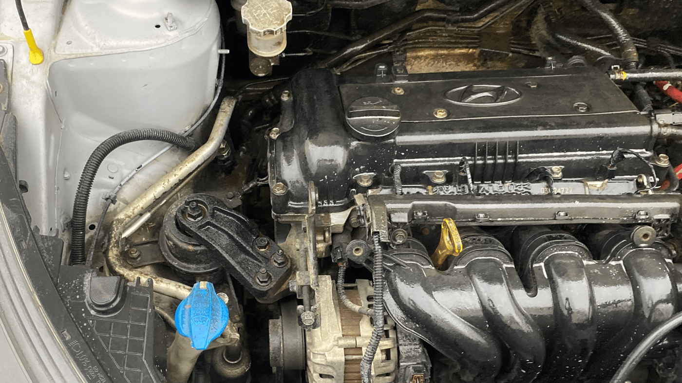 2012 Hyundai i20 SPORTZ 1.4 AT, Petrol, Automatic, 1,03,932 km, Engine View - Right