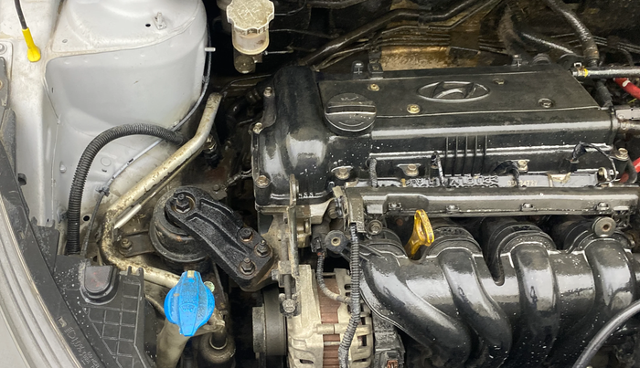 2012 Hyundai i20 SPORTZ 1.4 AT, Petrol, Automatic, 1,03,918 km, Engine View - Right