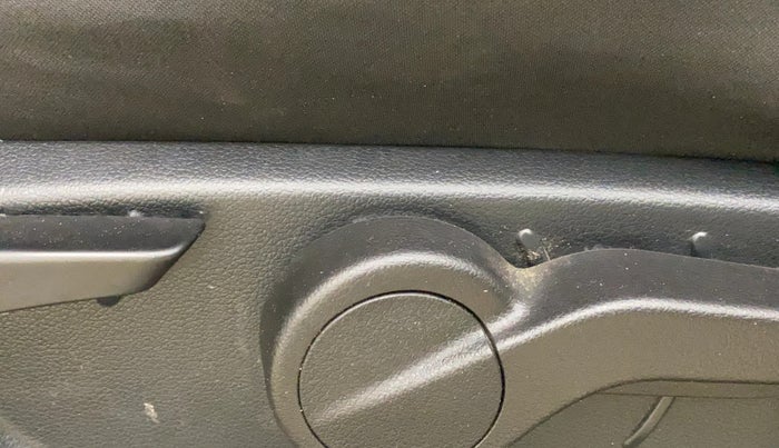 2022 Mahindra Thar LX PETROL HT 4WD AT, Petrol, Automatic, 34,063 km, Driver Side Adjustment Panel