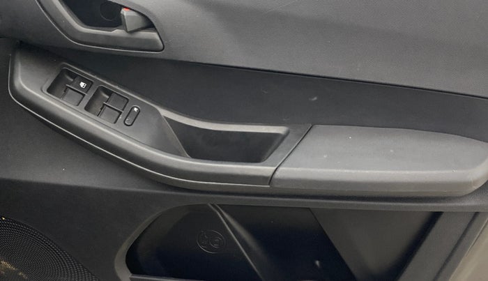 2022 Tata TIAGO NRG XT MT, Petrol, Manual, 3,954 km, Driver Side Door Panels Control