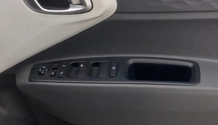 2020 Hyundai GRAND I10 NIOS SPORTZ AMT 1.2 KAPPA VTVT, Petrol, Automatic, 17,294 km, Driver Side Door Panels Control