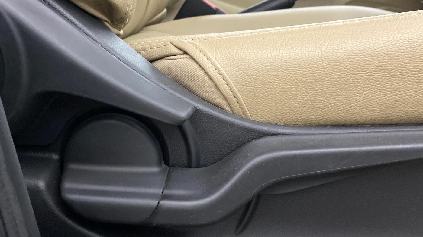 2019 Honda Amaze 1.2L I-VTEC VX CVT, Petrol, Automatic, 36,156 km, Driver Side Adjustment Panel