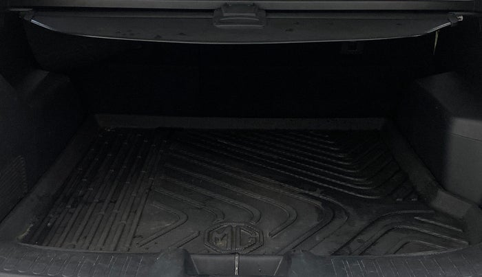 2022 MG HECTOR SHARP 1.5 PETROL CVT, Petrol, Automatic, 33,533 km, Boot Inside