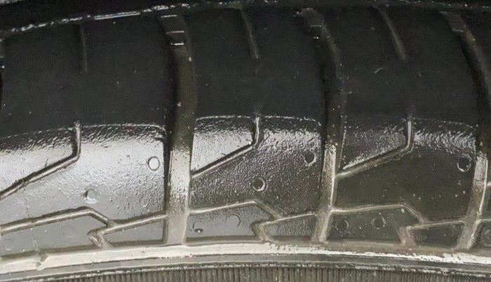 2016 Hyundai Creta SX PLUS AT 1.6 PETROL, Petrol, Automatic, 86,100 km, Left Front Tyre Tread