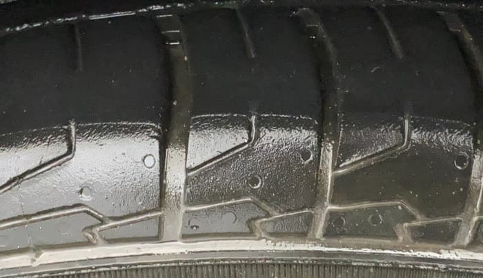 2016 Hyundai Creta SX PLUS AT 1.6 PETROL, Petrol, Automatic, 86,100 km, Right Rear Tyre Tread