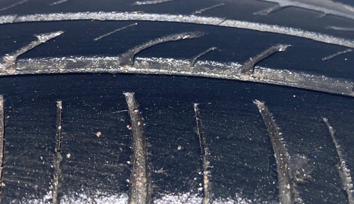 2018 Hyundai Grand i10 SPORTZ 1.2 KAPPA VTVT, Petrol, Manual, 65,362 km, Right Front Tyre Tread