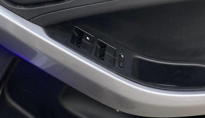 2023 Tata NEXON XM PLUS SUNROOF PETROL, Petrol, Manual, 27,881 km, Driver Side Door Panels Control