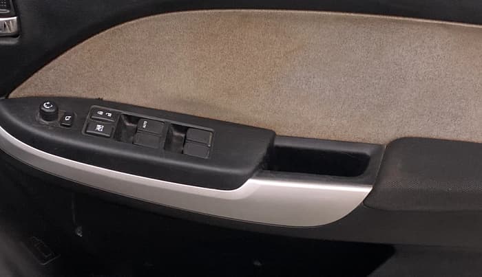 2015 Maruti Baleno ALPHA PETROL 1.2, Petrol, Manual, 36,873 km, Driver Side Door Panels Control