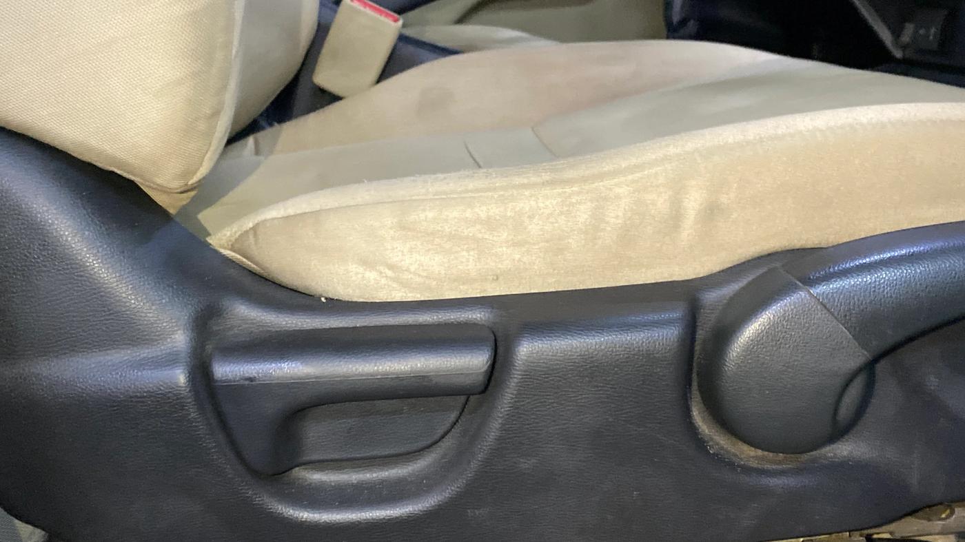 2015 Honda City 1.5L I-DTEC V, Diesel, Manual, 99,674 km, Driver Side Adjustment Panel