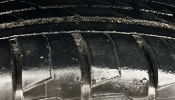 2019 Hyundai Verna 1.6 VTVT SX + AT, Petrol, Automatic, 81,131 km, Left Front Tyre Tread