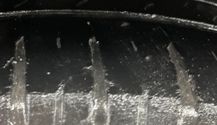 2019 Hyundai Verna 1.6 VTVT SX + AT, Petrol, Automatic, 81,131 km, Right Rear Tyre Tread