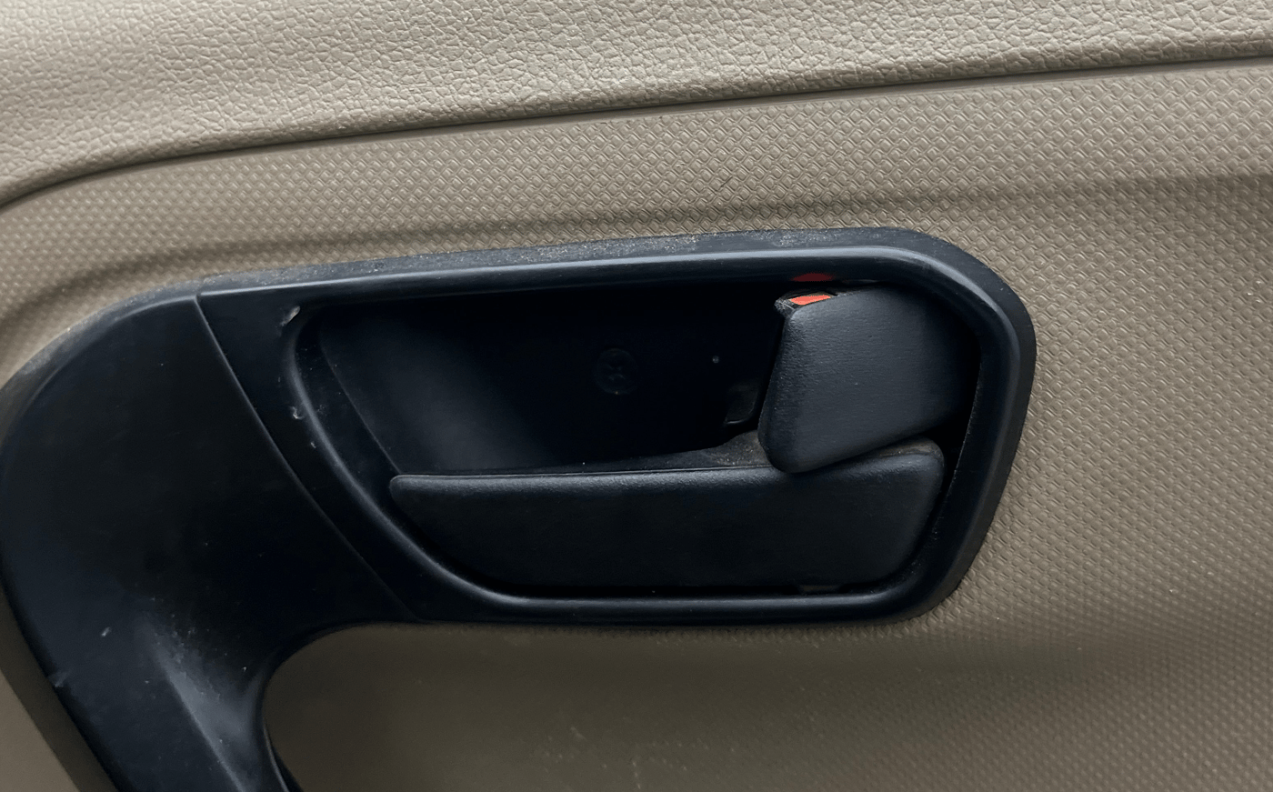 2023 Mahindra BOLERO NEO N 8, Diesel, Manual, 47,873 km, Driver Side Door Panels Control