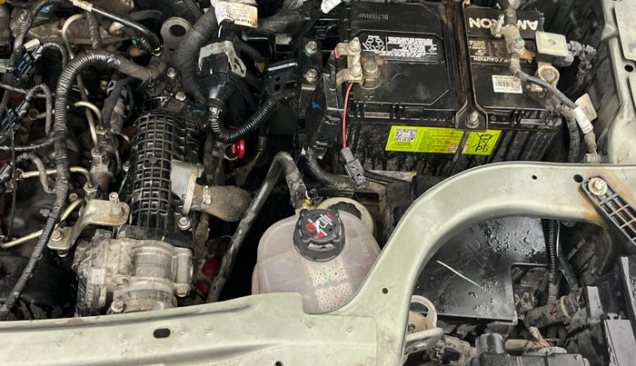 2023 Mahindra BOLERO NEO N 8, Diesel, Manual, 47,685 km, Engine View - Left