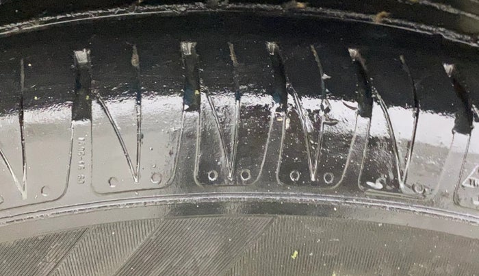 2020 KIA SONET GTX PLUS 1.5 AT, Diesel, Automatic, 97,106 km, Left Front Tyre Tread