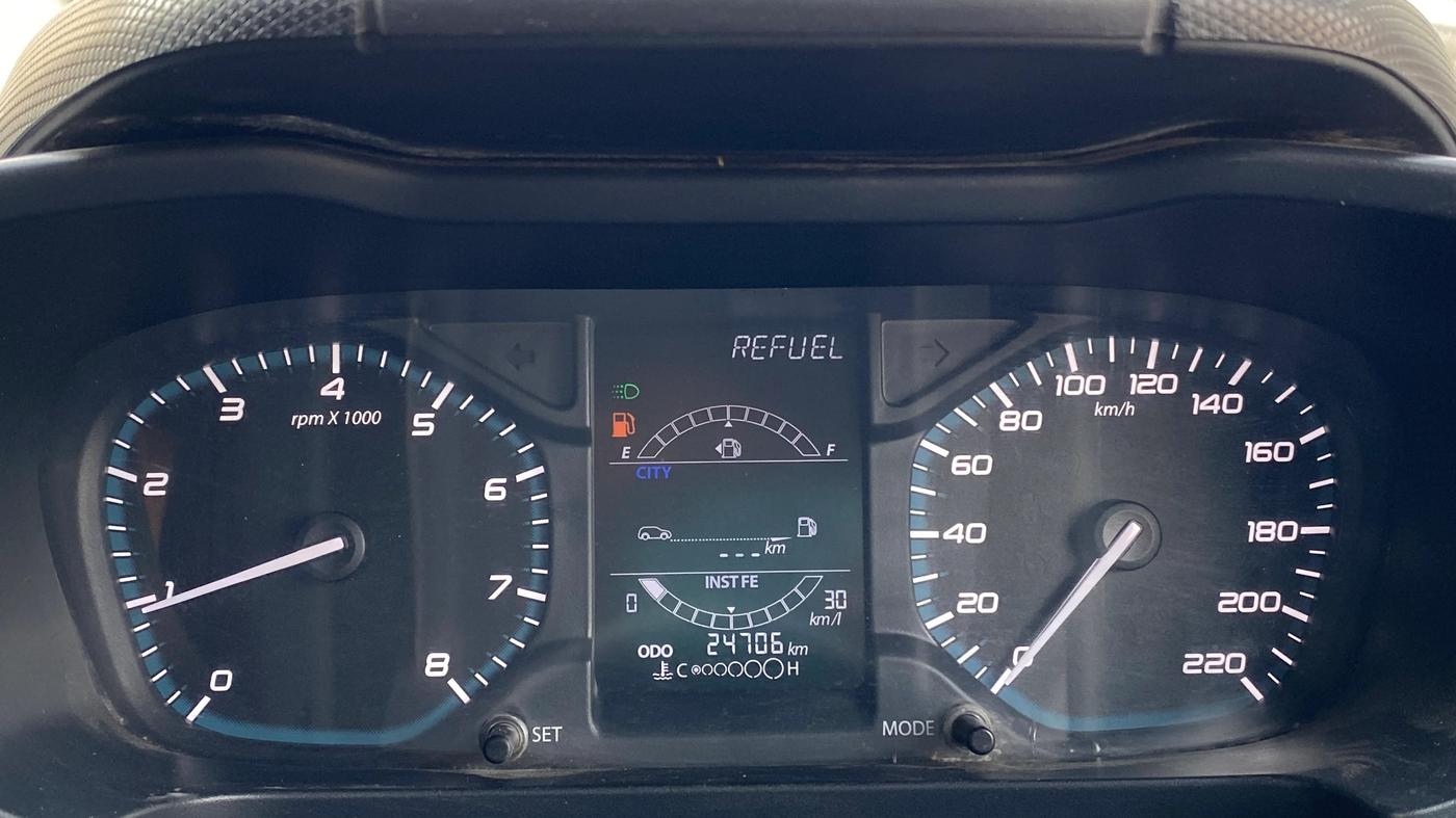 2022 Tata ALTROZ XZ PETROL, Petrol, Manual, 24,698 km, Odometer Image